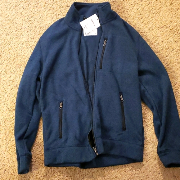 Sweater w/ tags - Picture 1 of 3